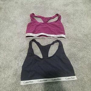 Set of two sports bras